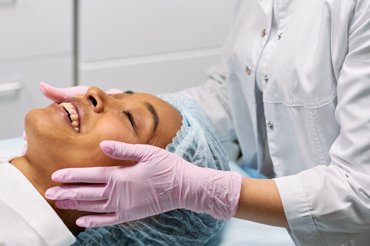 Signature HydraFacial